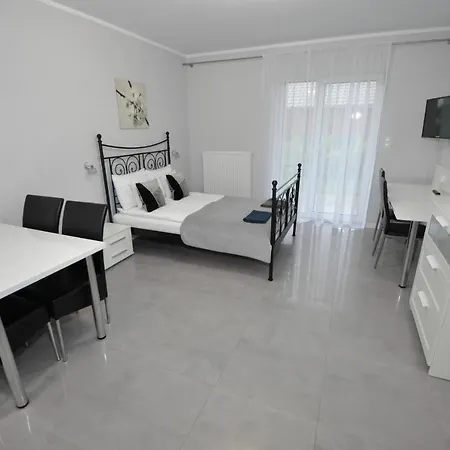 Pod Zaglami Apartman