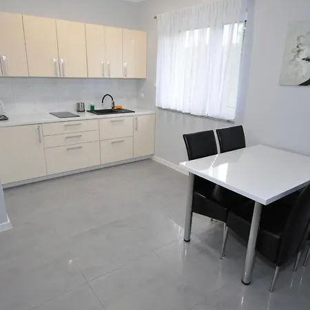 Pod Zaglami מילנקו