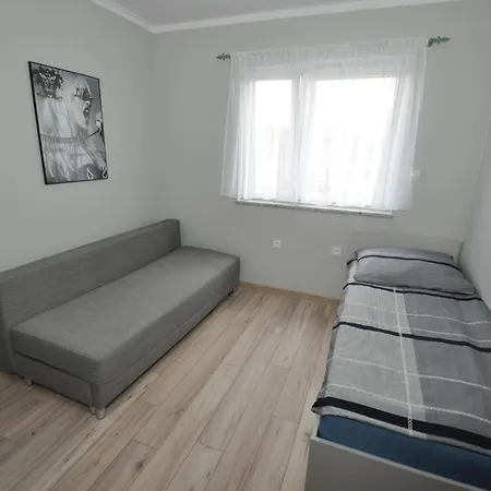 Pod Zaglami מילנקו