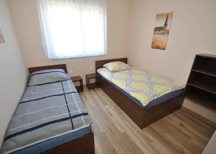 Pod Zaglami Mielenko